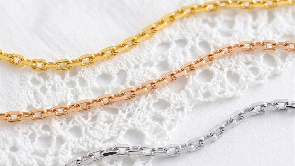 Chaîne de baptême en or blanc, jaune ou rose