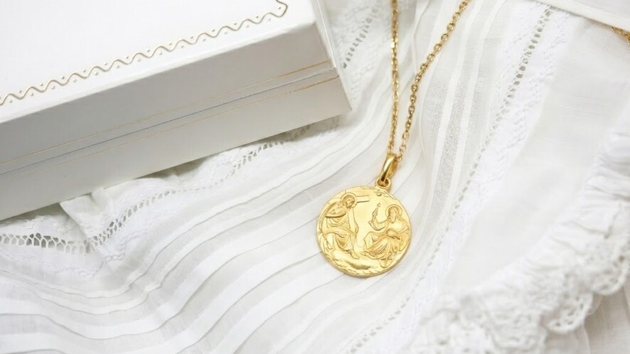 Médaille saint et symbole pour baptême | Chaîne de Baptême